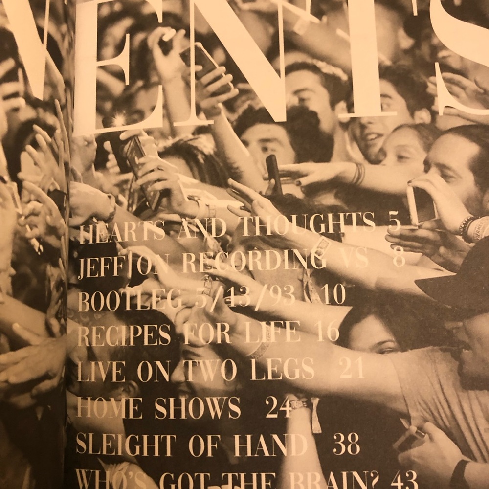 Pearl Jam Collectors Set. - Picture 8 of 11